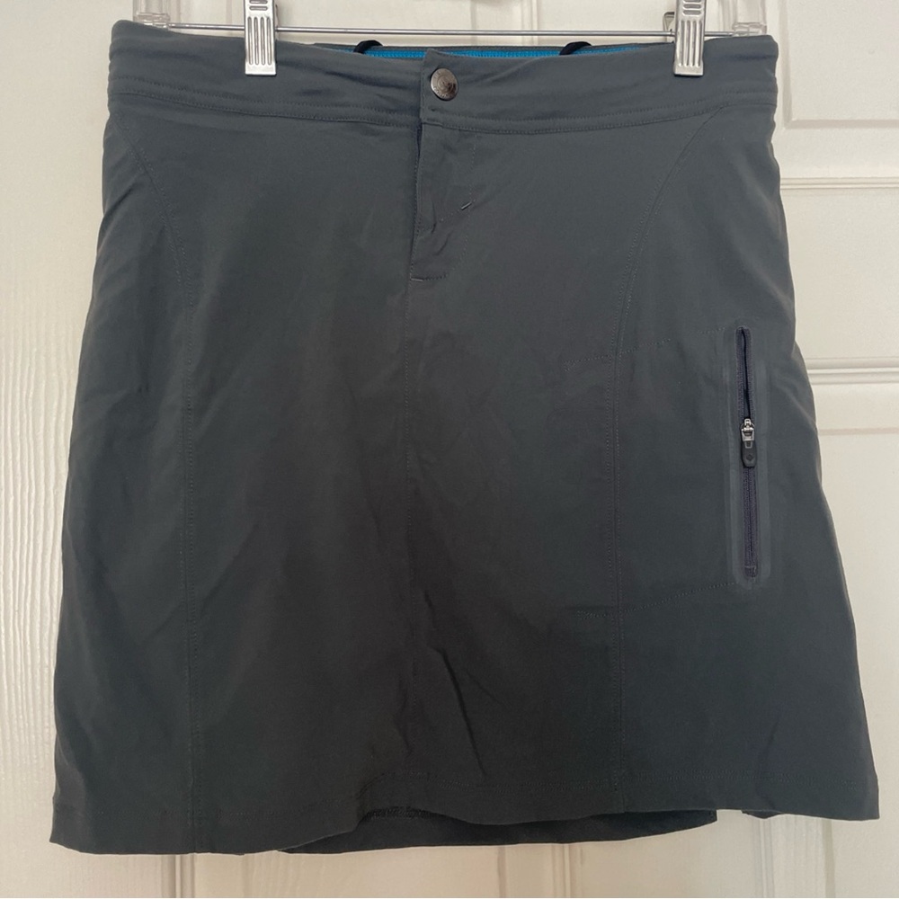 Columbia Omni Shield‎ Gray Performance Skorts Sz 2/34